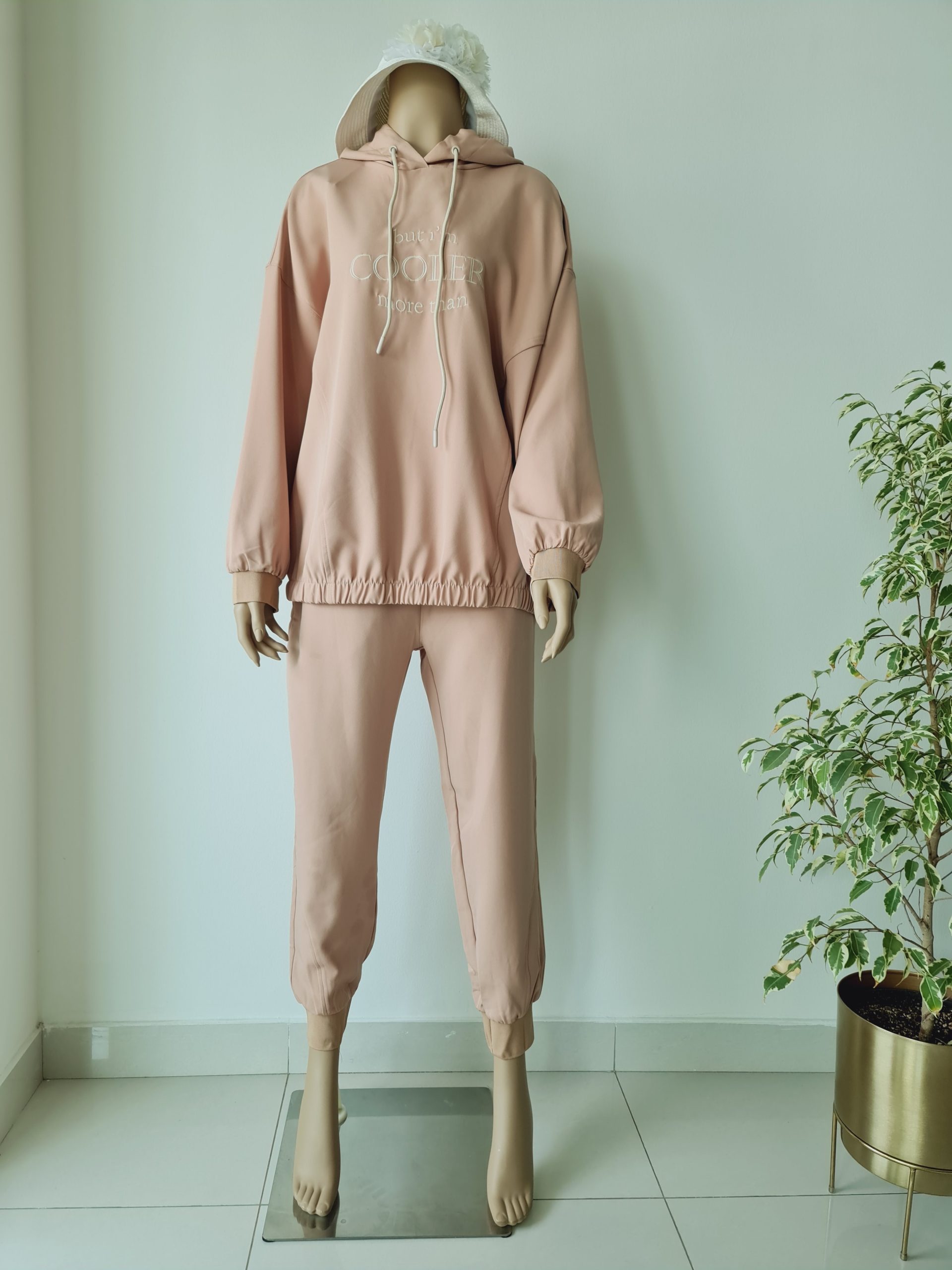 cooler crepe hoodie set